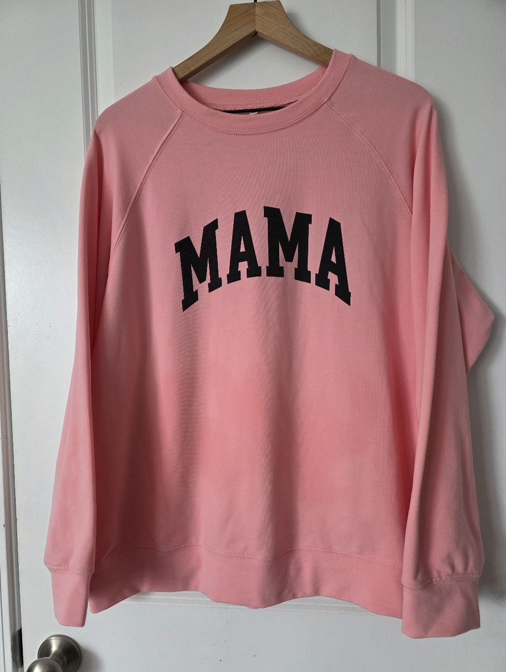 MAMA embroidered Crew Neck Sweatshirt Size XL